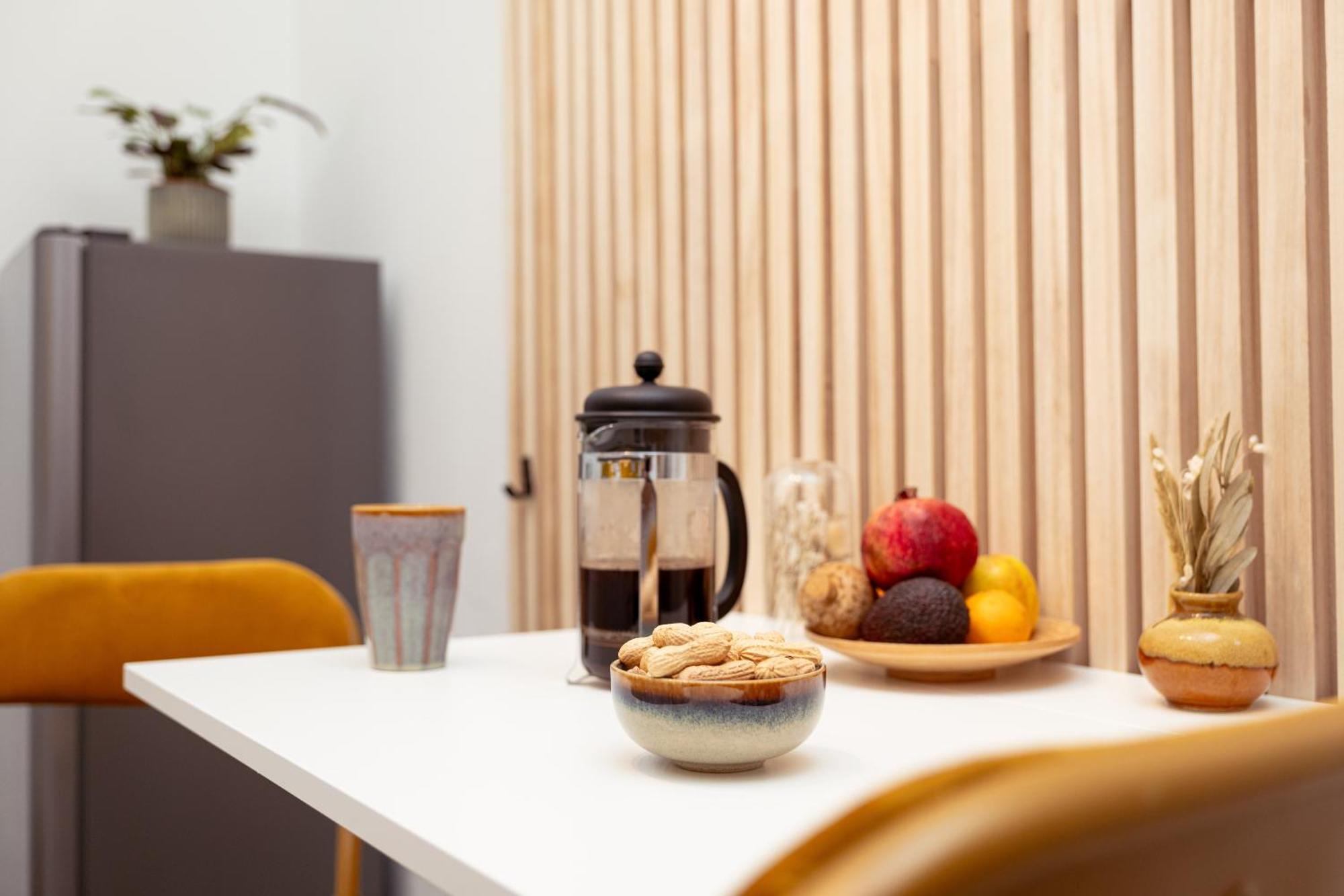 Nice Weekends Graz - Central & Cozy, Free Parking & Walk To Old Town - Mur - Kunsthaus Apartment *